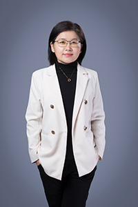 王新霞