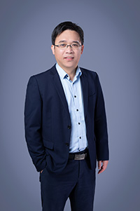 张坤