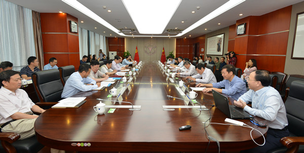 农业部动物病毒学重点实验室学术委员聘任仪式暨年度学术委员会会议