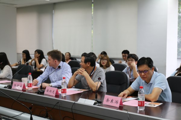 动物、消费者、环境――奥特奇公司大学巡回演讲在我院顺利举行