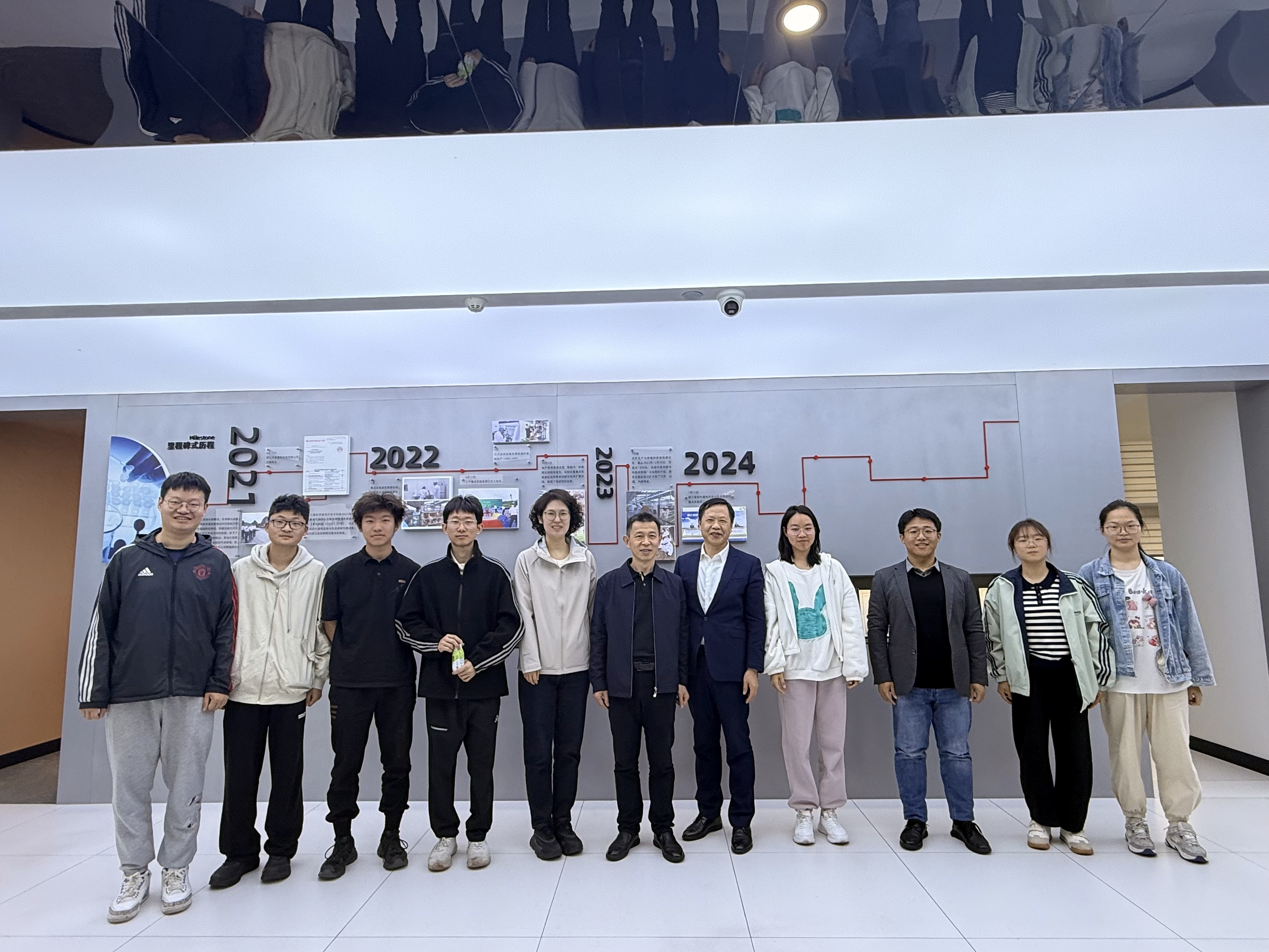 师生同行共赴产业前沿——走进一鸣食品股份有限公司
