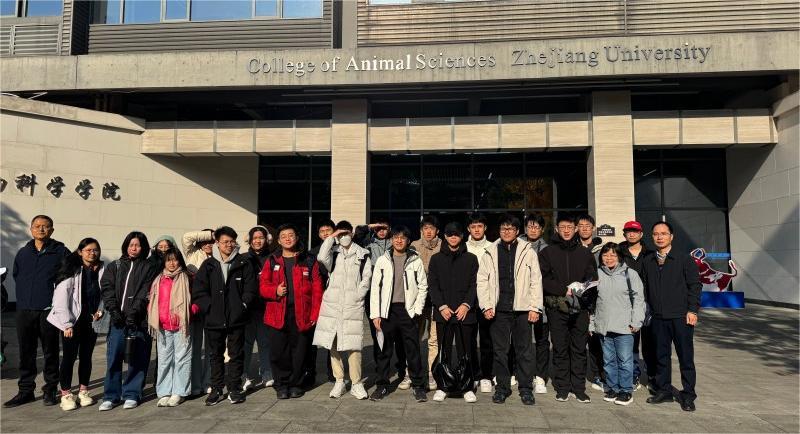 学院接待马来西亚高中生“科学探索与体验”冬令营访问团