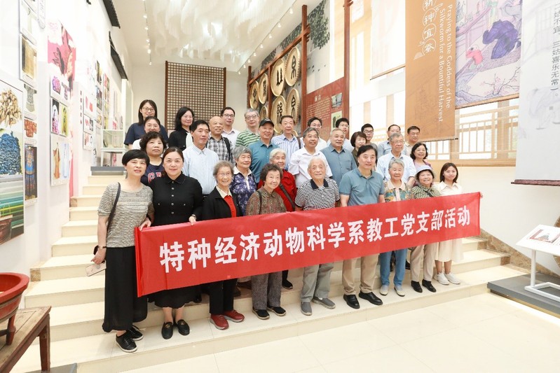 蚕桑重地，丝绸之府—特动系教工党支部赴湖州开展主题党日交流学习