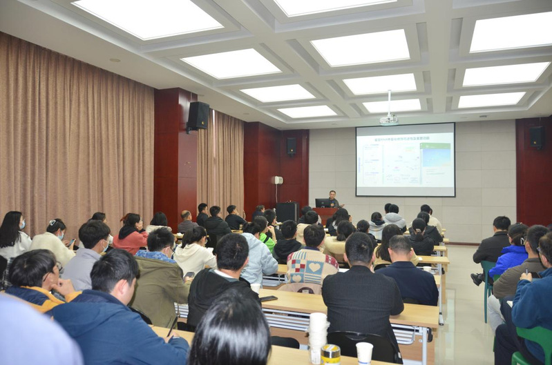 学院举办动科大讲堂暨“动物分子营养”海外学术大师联合工作室—杨运桂研究员特邀报告