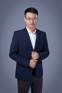 靳明亮
