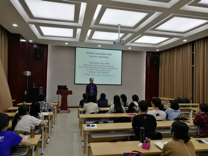 学院本科生全英文原味课程 《Animal Parasites and Human Health》开展纪实