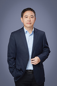 汪以真