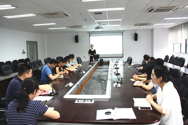 礼行职场，仪美人生 ――学院举办机关人员培训活动