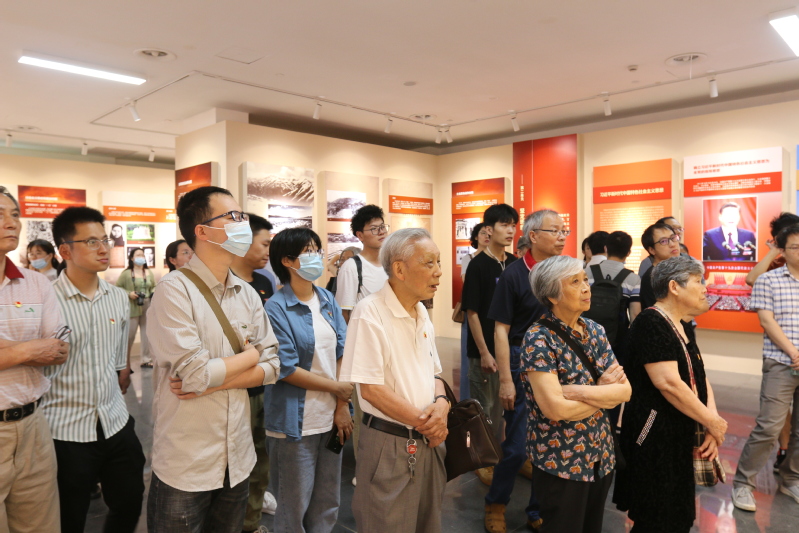 离退休党支部 与“学生样板党支部”结对共建活动顺利开展