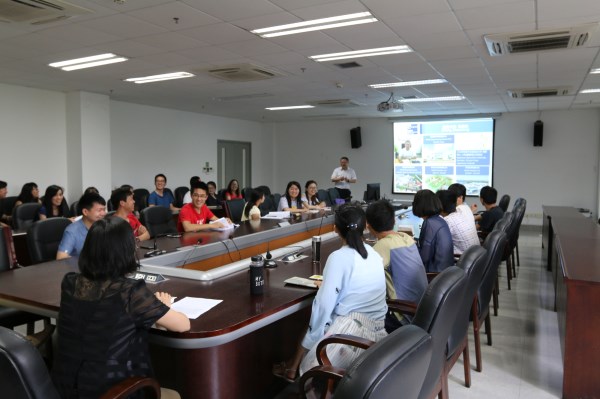 雀巢奶牛养殖培训中心（DFI）宣讲在学院举行